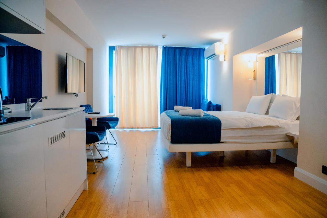 Orbi City - Aparthotel Near The Beach Батуми Экстерьер фото