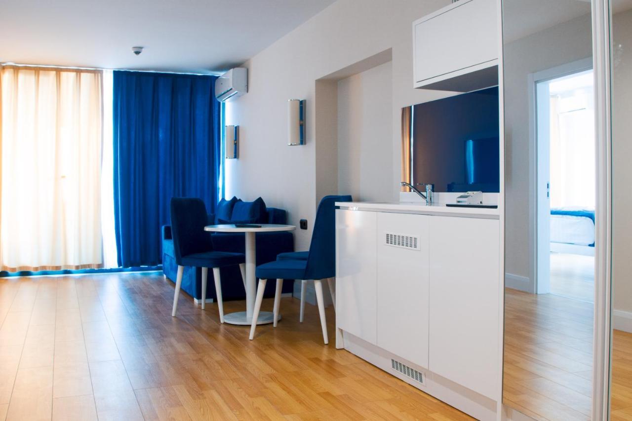 Orbi City - Aparthotel Near The Beach Батуми Экстерьер фото