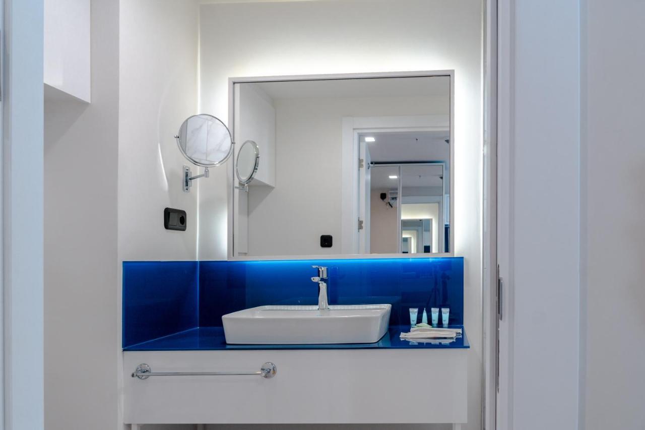 Orbi City - Aparthotel Near The Beach Батуми Экстерьер фото